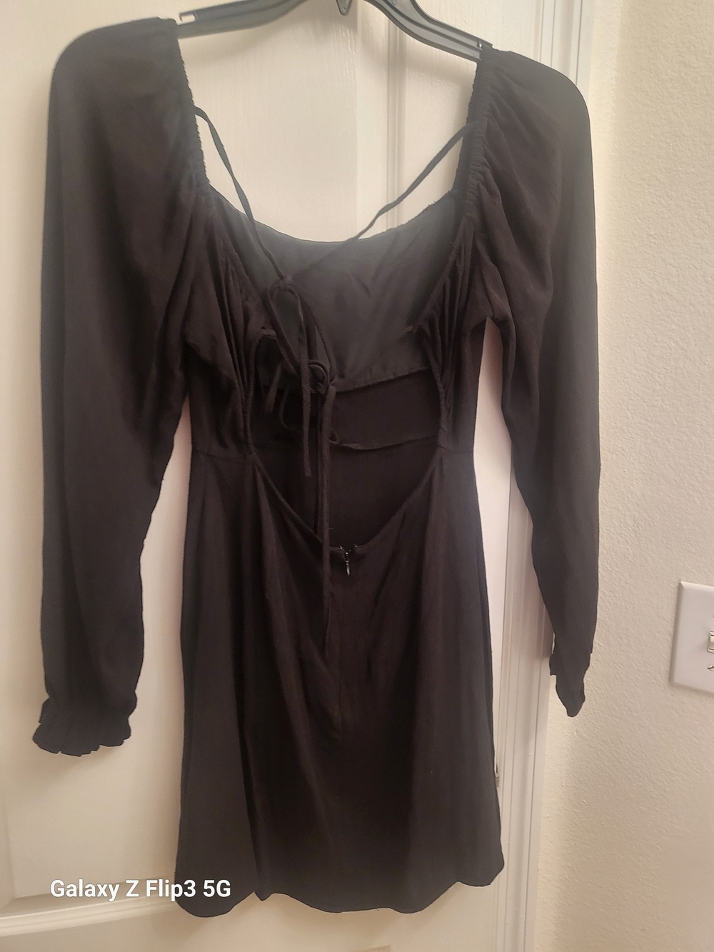 Forever 21 Open Back Long Sleeve Mini Dress (M ) Pre-owned - Picture 5 of 8
